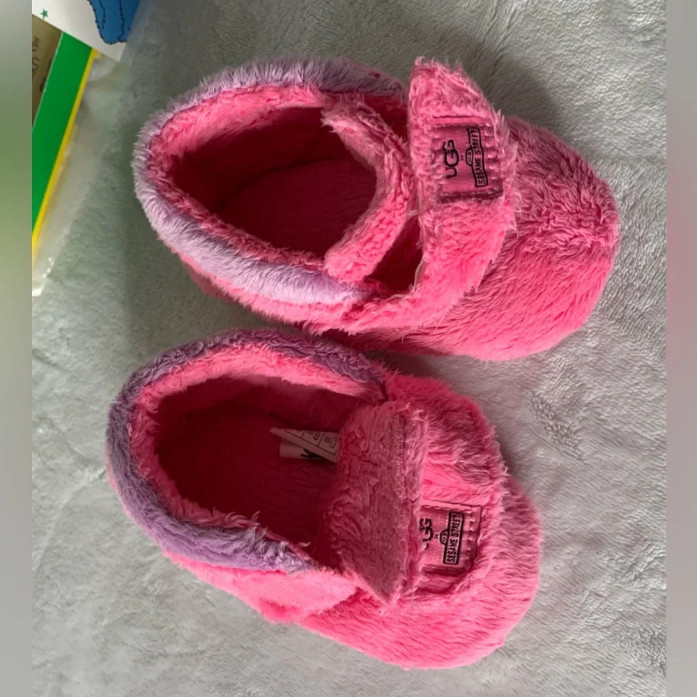UGG x Sesame Street Pink Baby Bixbee Booties Abby Cadabby Size 4 / 5